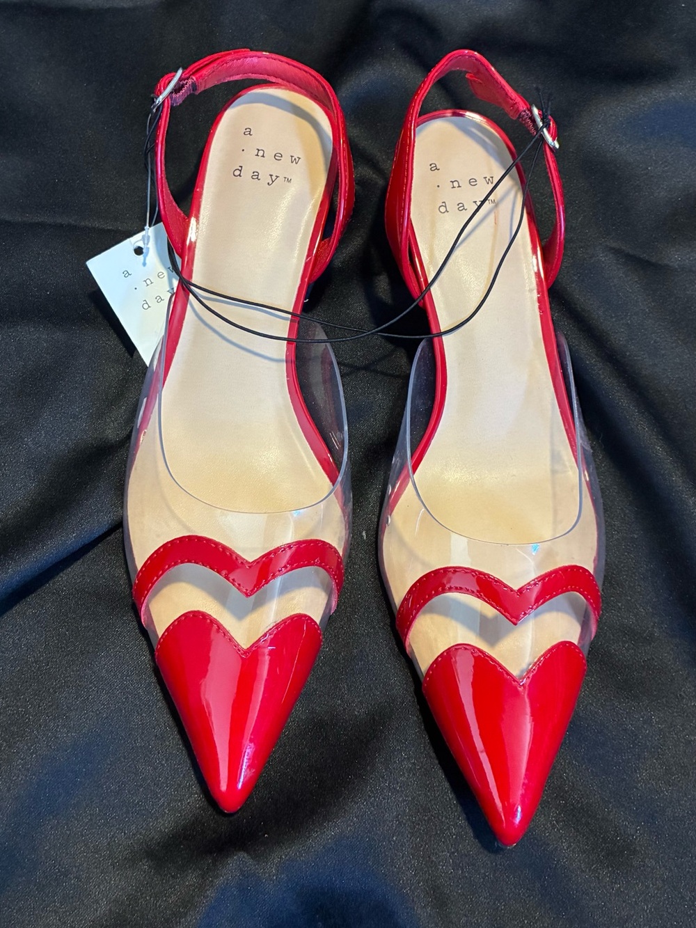 Women's Eleanor Heart
Slingback Heels Size 8 Red NWT